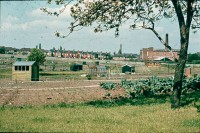 0002205_FourCorners_Photograph_WilfThust_HarryThorpe_ResearchOnAllotmentsInBirminghamSetupByProfessorThorpe_1975_Photo09