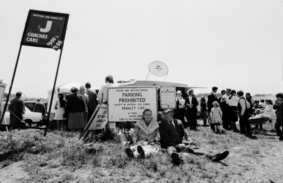 0003711_Photograph_EdBaxter_DerbyDay_1973_EDIT_Photo09.jpg