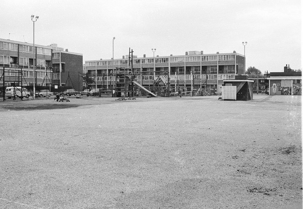 0001953_FourCorners_Photographs_WilfThust_PlaygroundPolarRoard_1974_Photo32.jpg