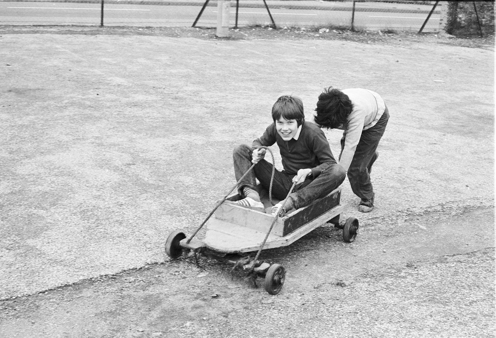 0001932_FourCorners_Photographs_WilfThust_PlaygroundPolarRoard_1974_Photo11.jpg