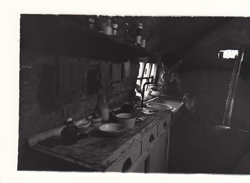 0001452_HalfmoonCamerawork_ThreeBrothers_KarliGros_Photo_WashingKitchenSink.jpg