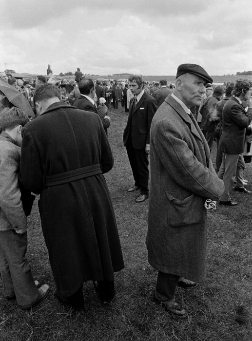 0003726_Photograph_EdBaxter_DerbyDay_1973_EDIT_Photo28.jpg