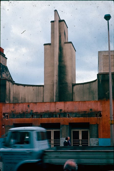 0002303_FourCorners_Photograph_WilfThust_TowerHamlets_1980_Photo19.jpg