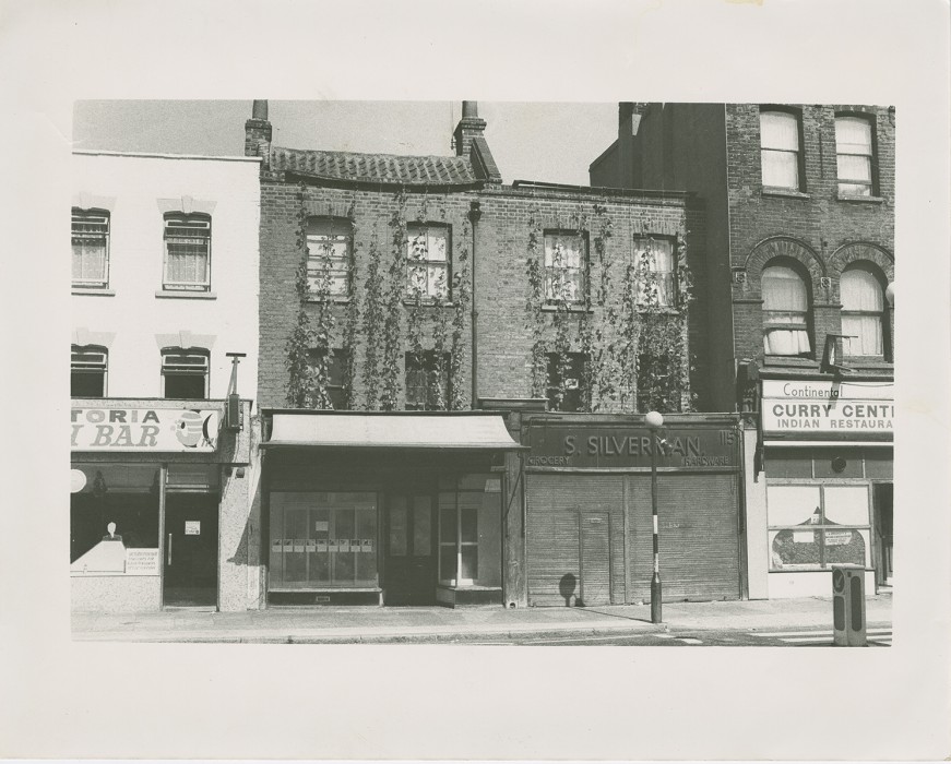 0002686_FourCorners_Photograph_OldBuildingInRomanRoad_1970_1980_01.jpg