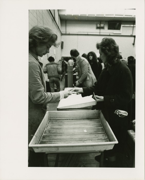 0002792_HalfMoonCamerawork_Photograph_PhotographicJumbleSale_11March1979_05.jpg